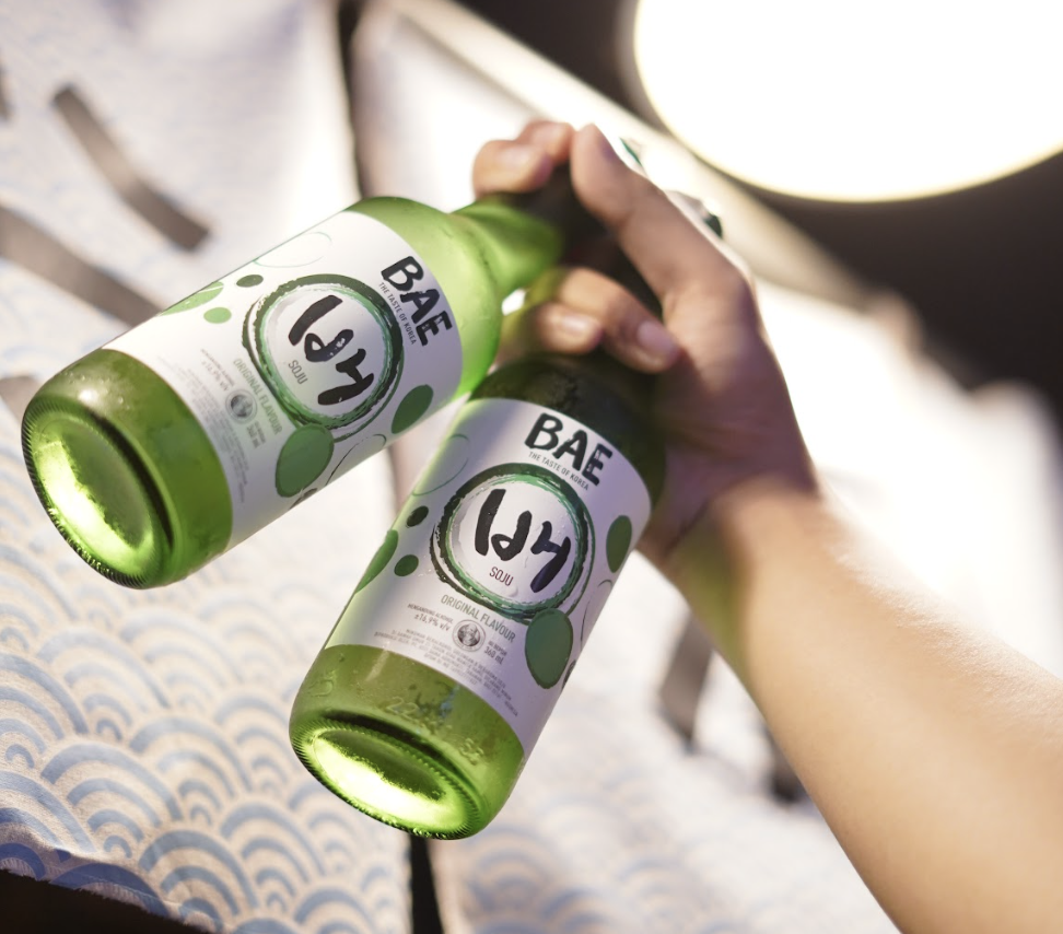 10 Rekomendasi Minuman Alkohol Terbaik untuk Menemani Weekend 2 Warung Alohol - soju bae